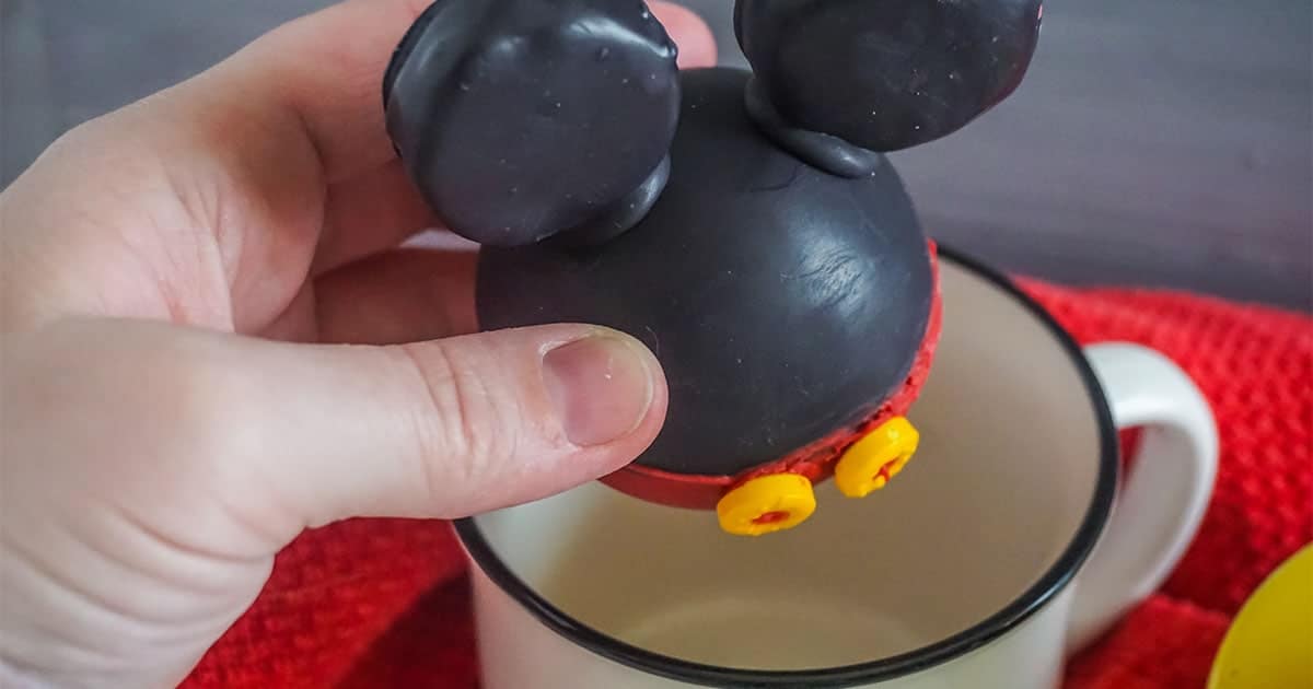 peppermint mickey and minnie hot cocoa bombs