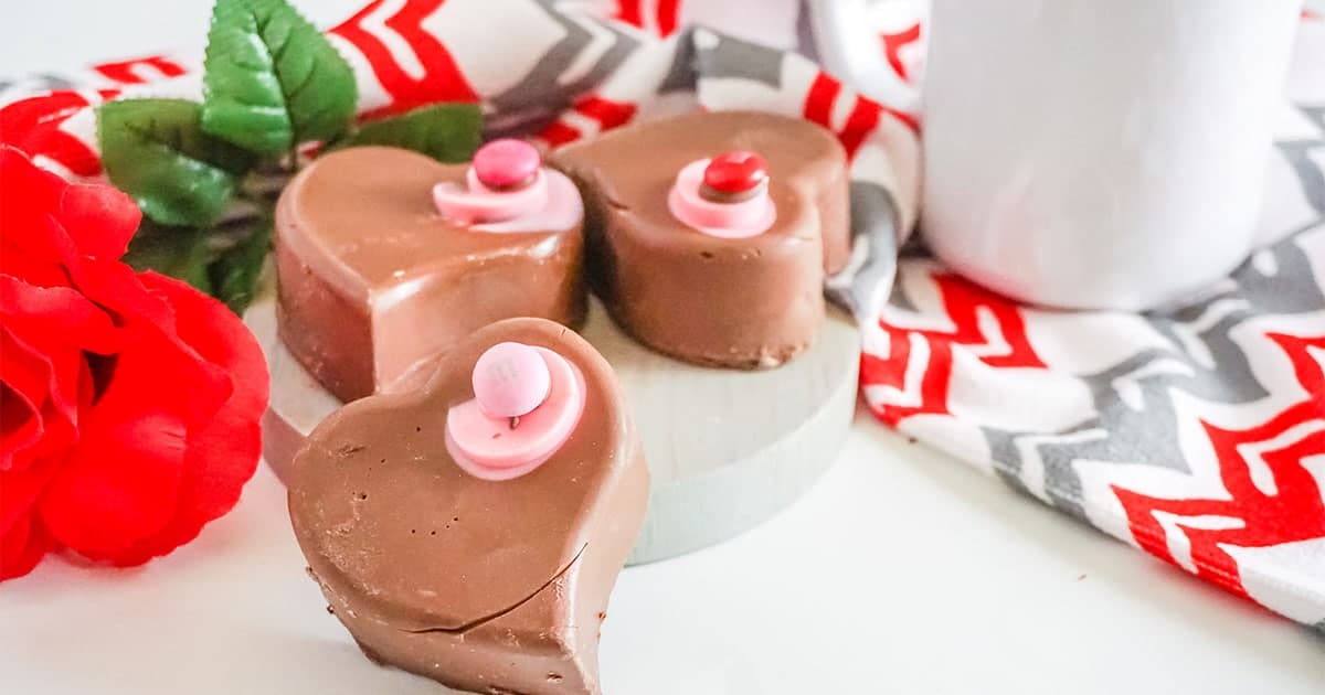 swirl heart hot cocoa bombs