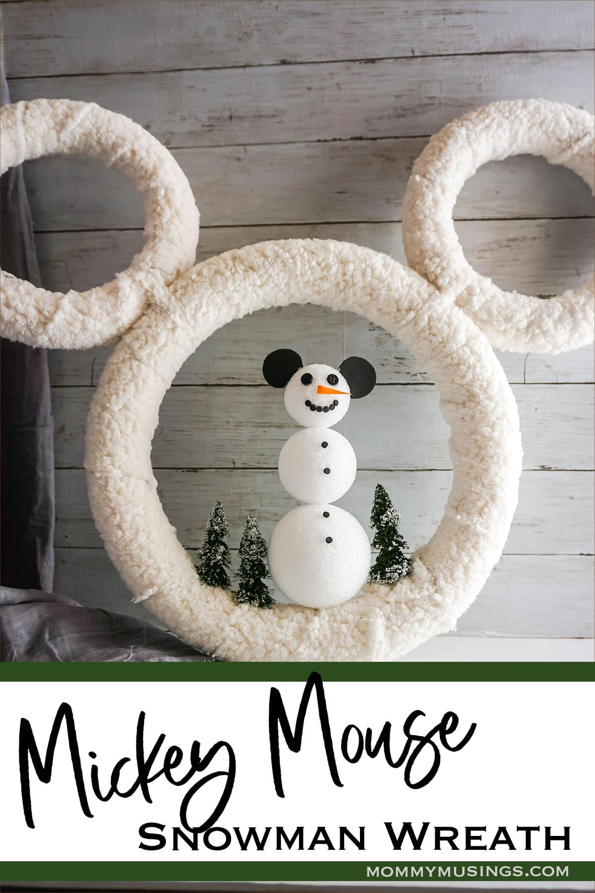 easy snowman mickey wreath for christmas with text which reads Mickey mouse snowman wreath