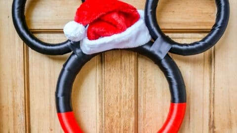 mickey holiday wreath