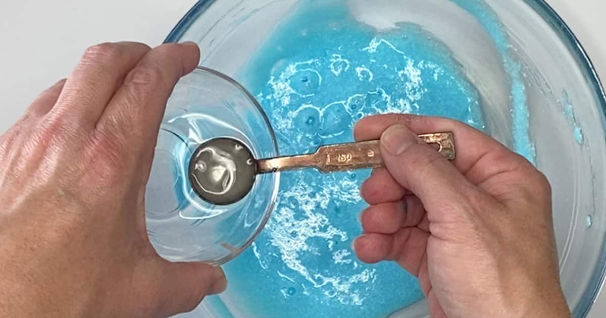 adding activator to make blue raspberry icee slime